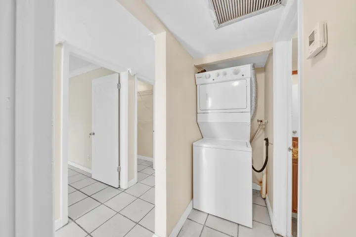6 Laundry Corner (1)