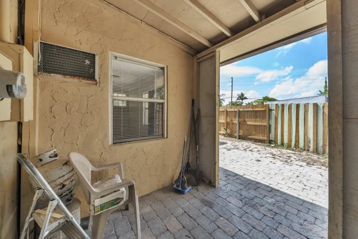 16 Backyard (4)