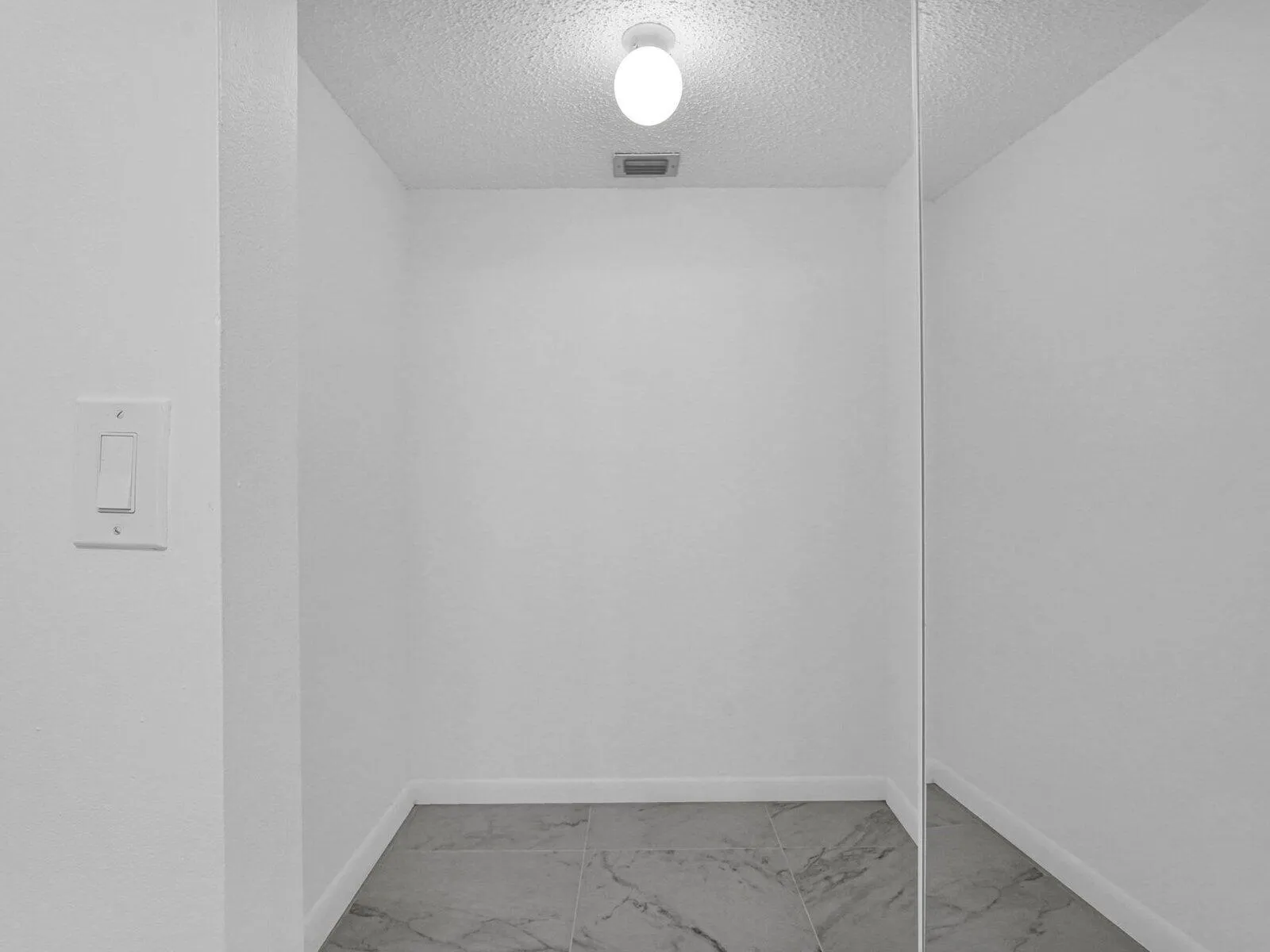 Primary Walk in Closet