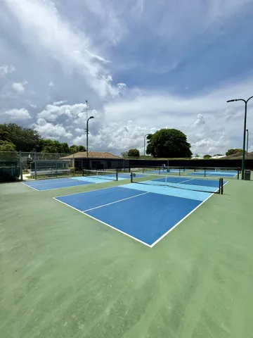 PICKELBALL COURTS