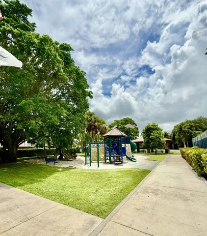 MAIN PLAY PARK