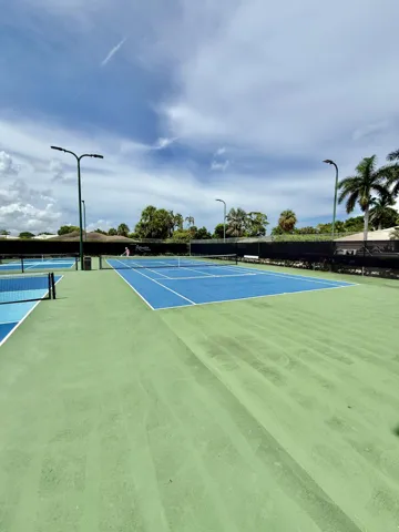 TENNIS