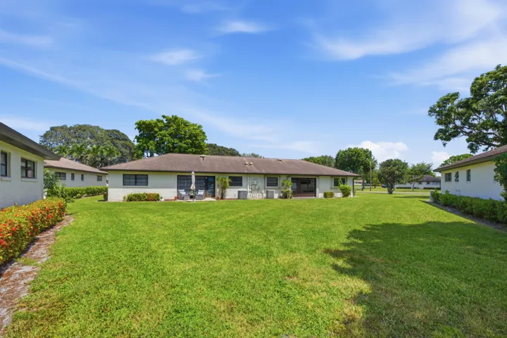 10325 back big yard