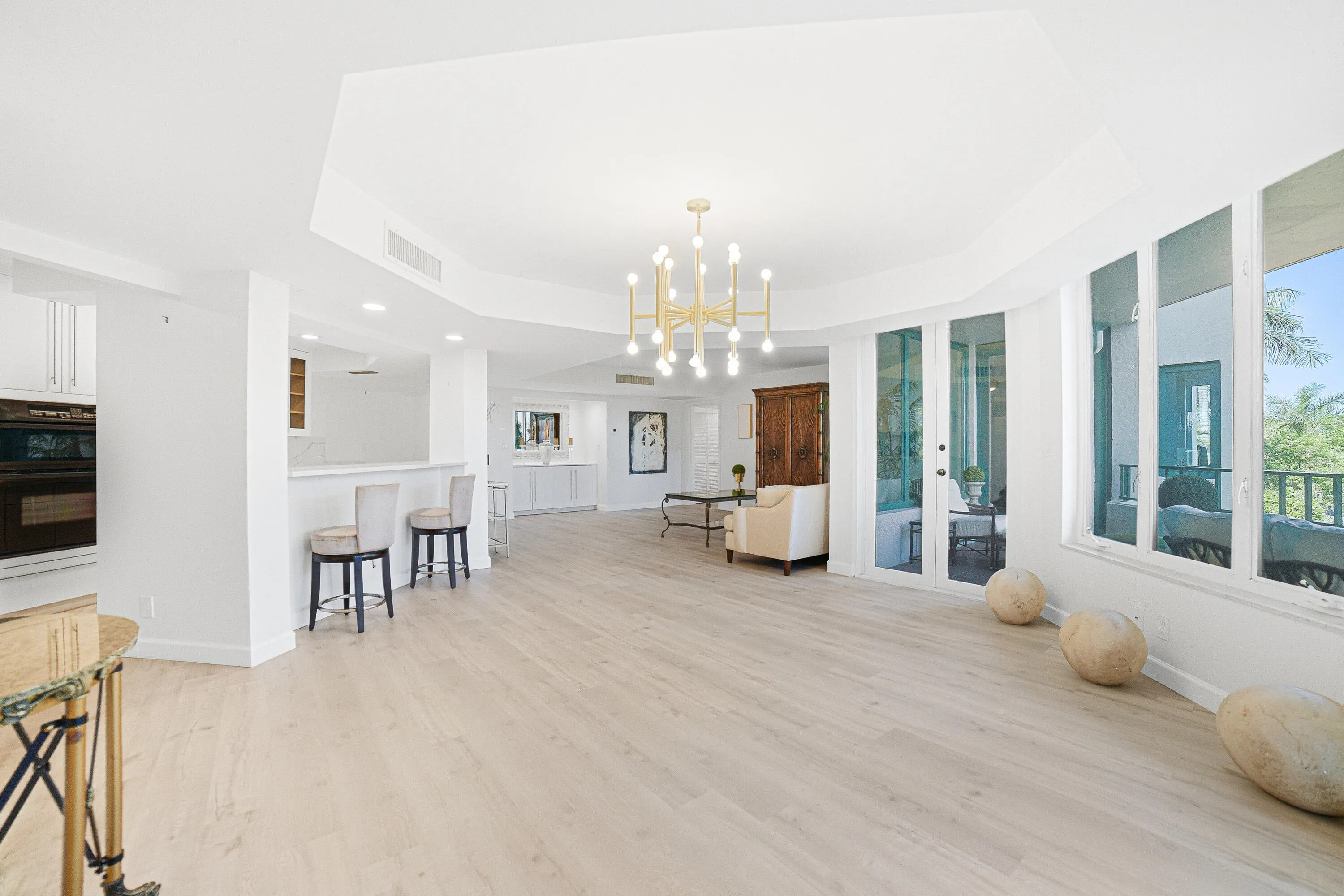 Dining Area-Livingroom