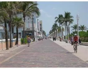 Steps to the Hollywood Beach broadwalk