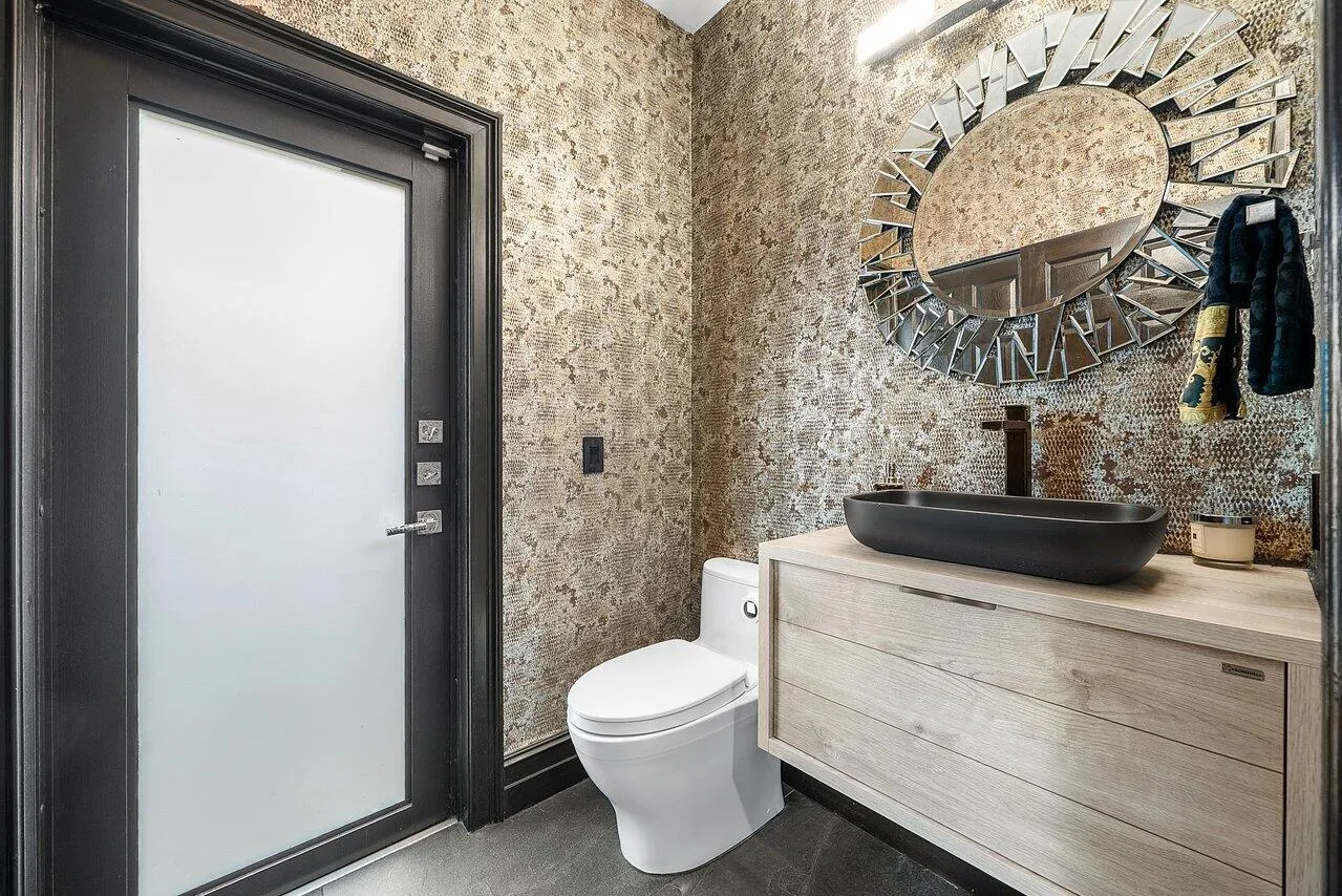 1/2 Bath Downstairs