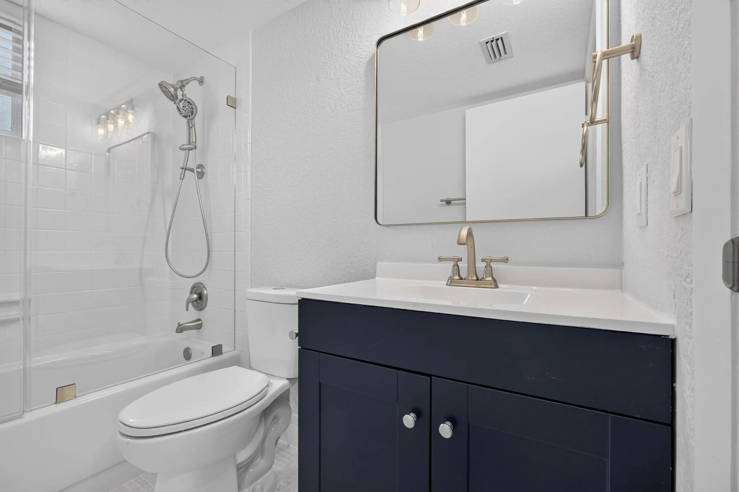 Bathroom 2.