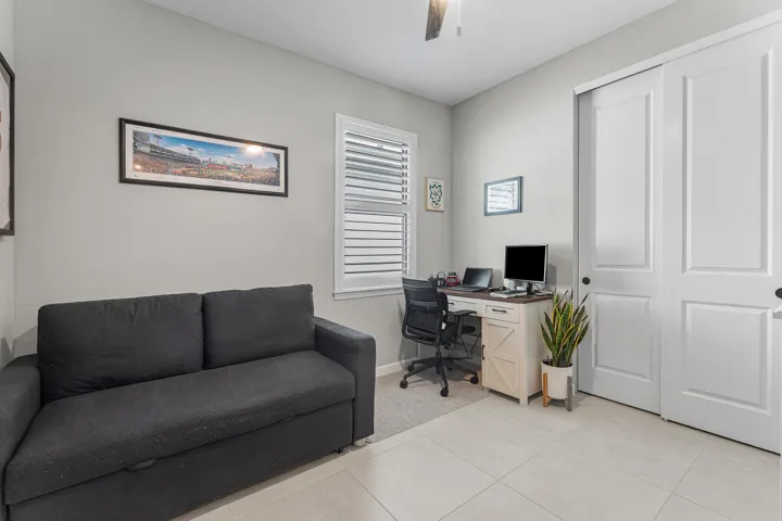 Bedroom 4- Office