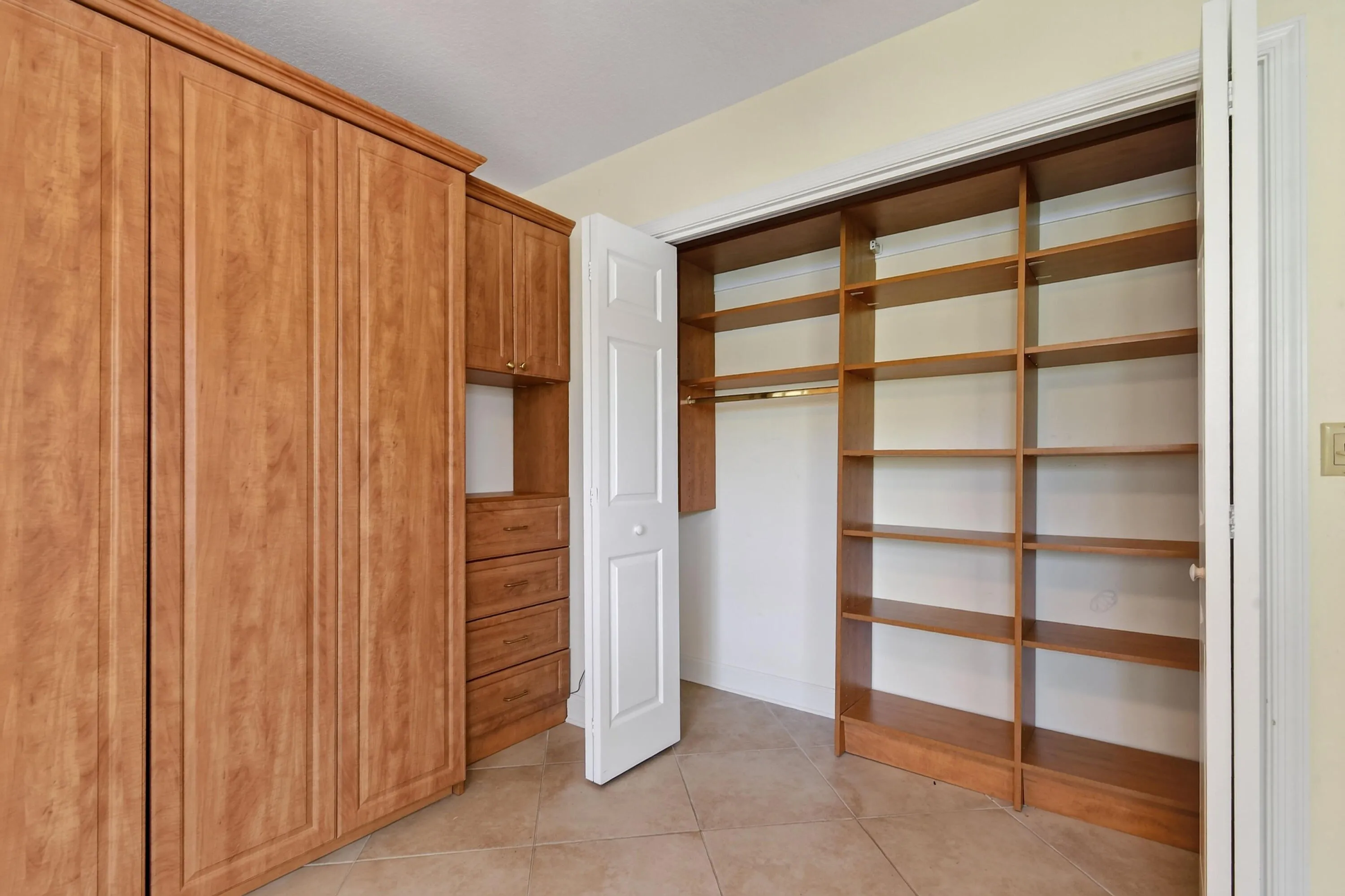 11453ShadyOaksLane(50)