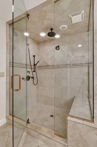 11453ShadyOaksLane(39)