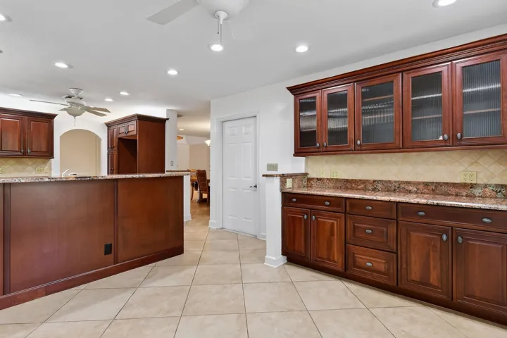 11453ShadyOaksLane(29)