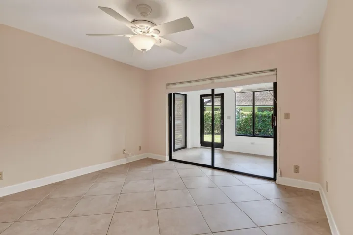 11453ShadyOaksLane(45)