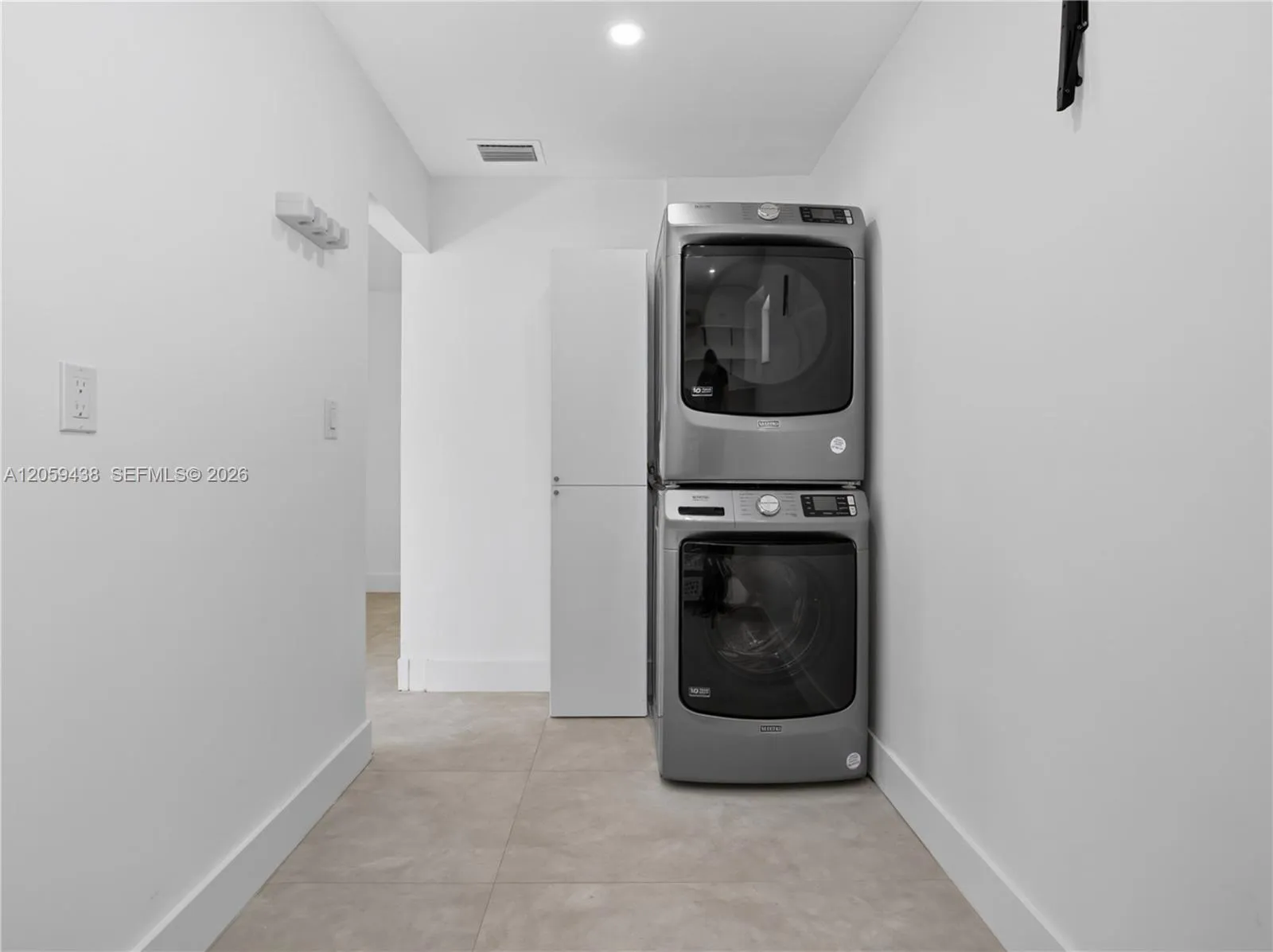 Washer & Dryer