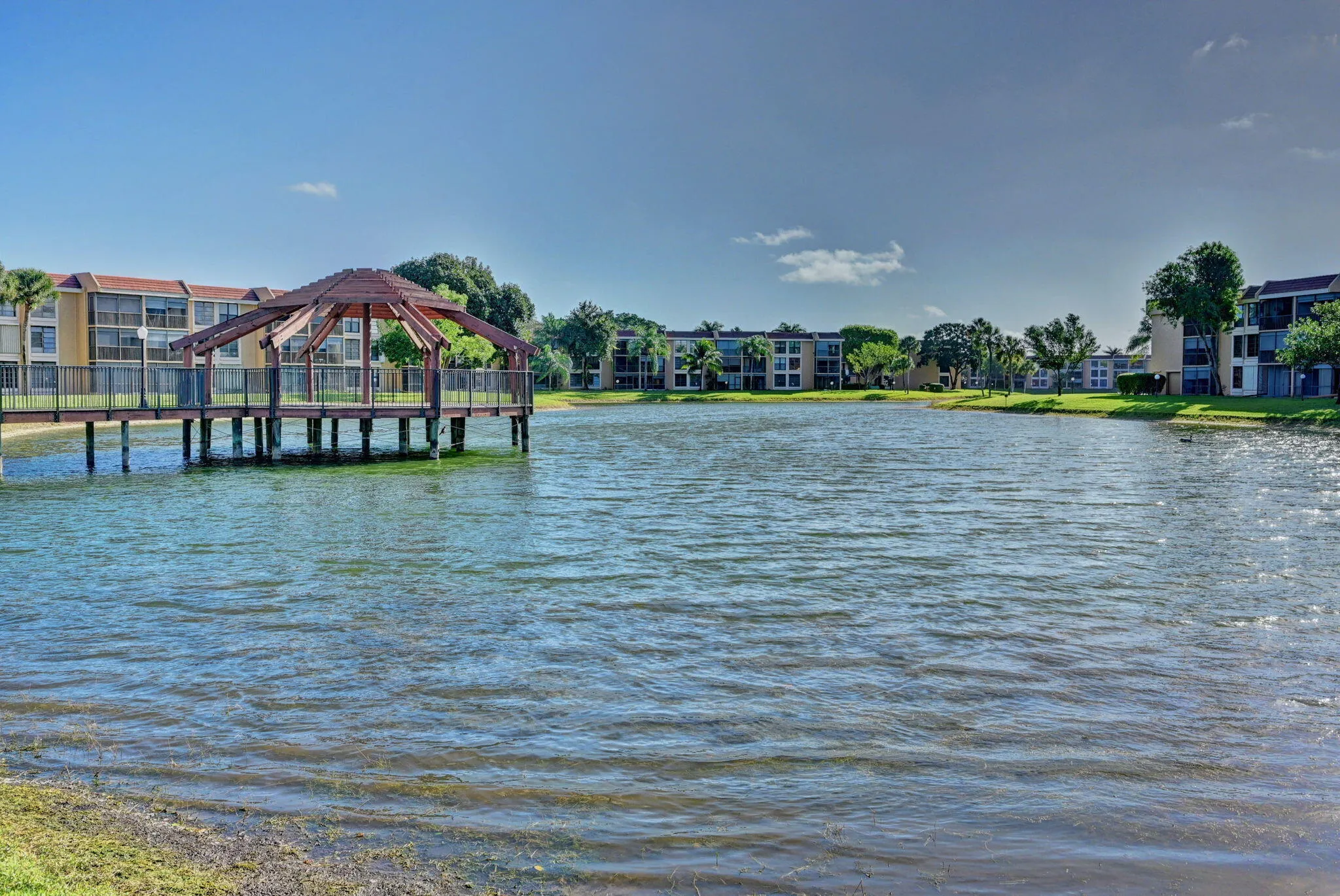 Wide lake views.