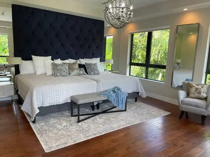 Primary Bedroom #1- 2 Queens- En Suite Bathroom- Walk in Closet- Desk - Sitting Area.