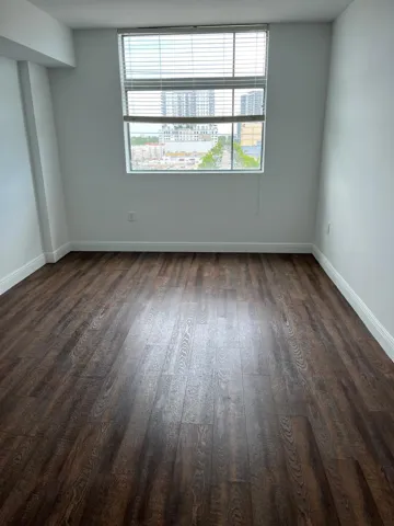 HOLLYWOOD ST 2025