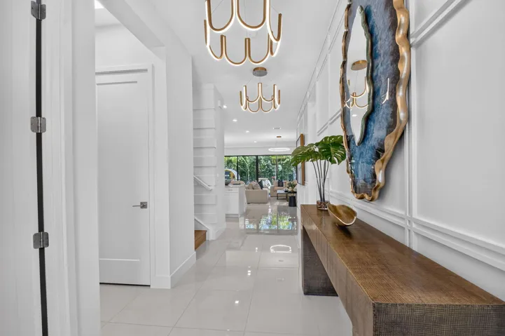 Photos shown are of the builder's model home and are for illustrative purposes only. Actual home, finishes, features, colors, and selections may vary.