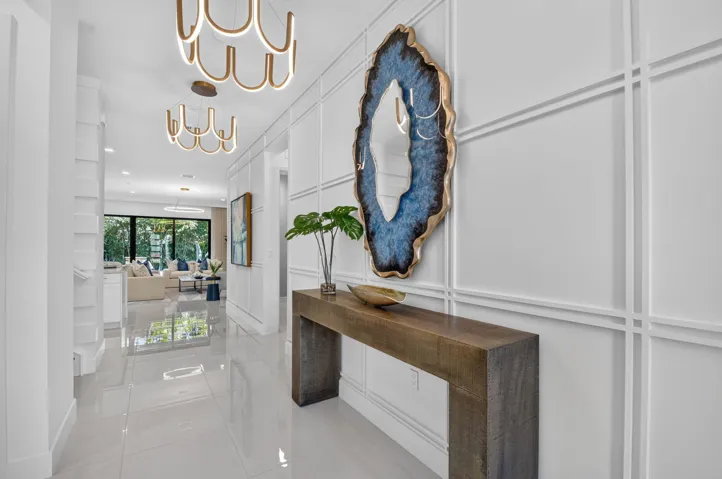 Photos shown are of the builder's model home and are for illustrative purposes only. Actual home, finishes, features, colors, and selections may vary.