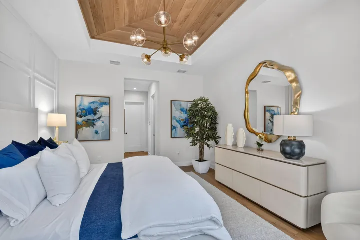 Photos shown are of the builder's model home and are for illustrative purposes only. Actual home, finishes, features, colors, and selections may vary.