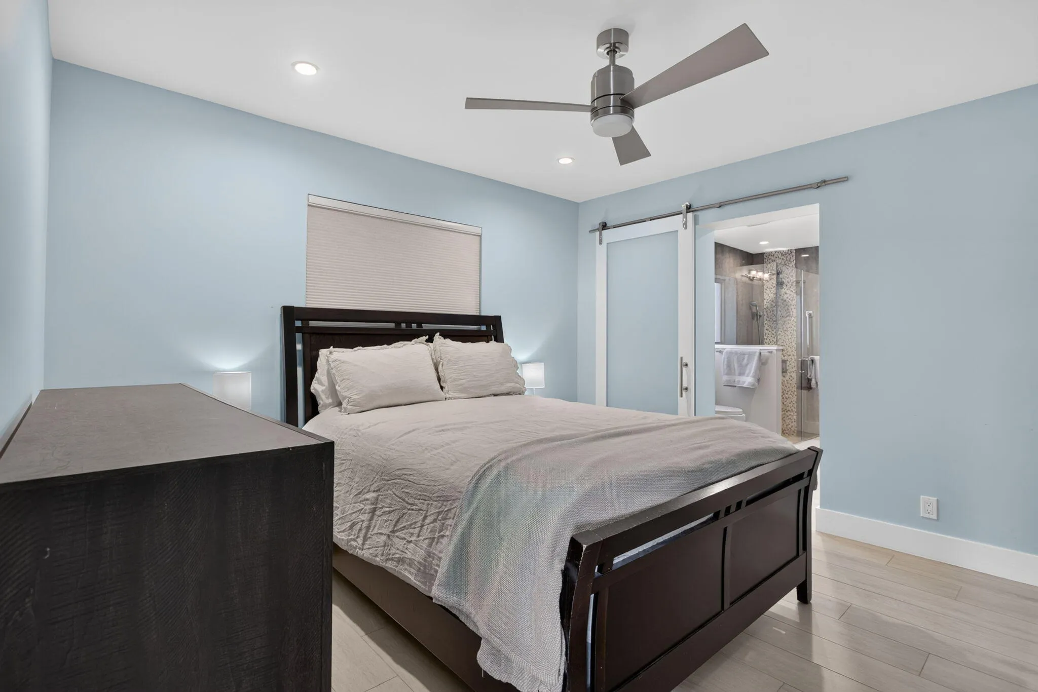 43-web-or-mls-1270-1132