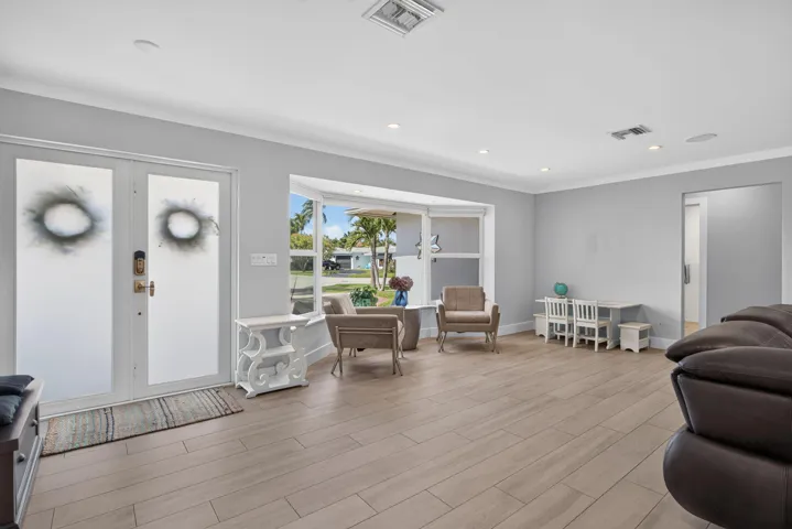23-web-or-mls-1270-1025