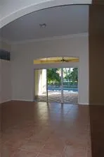 819210