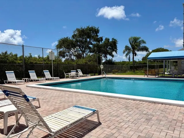 5700 202 POOL 1