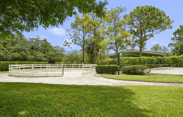 Round Pen