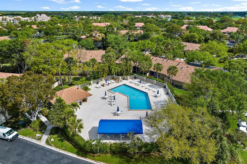 Aerialof pool