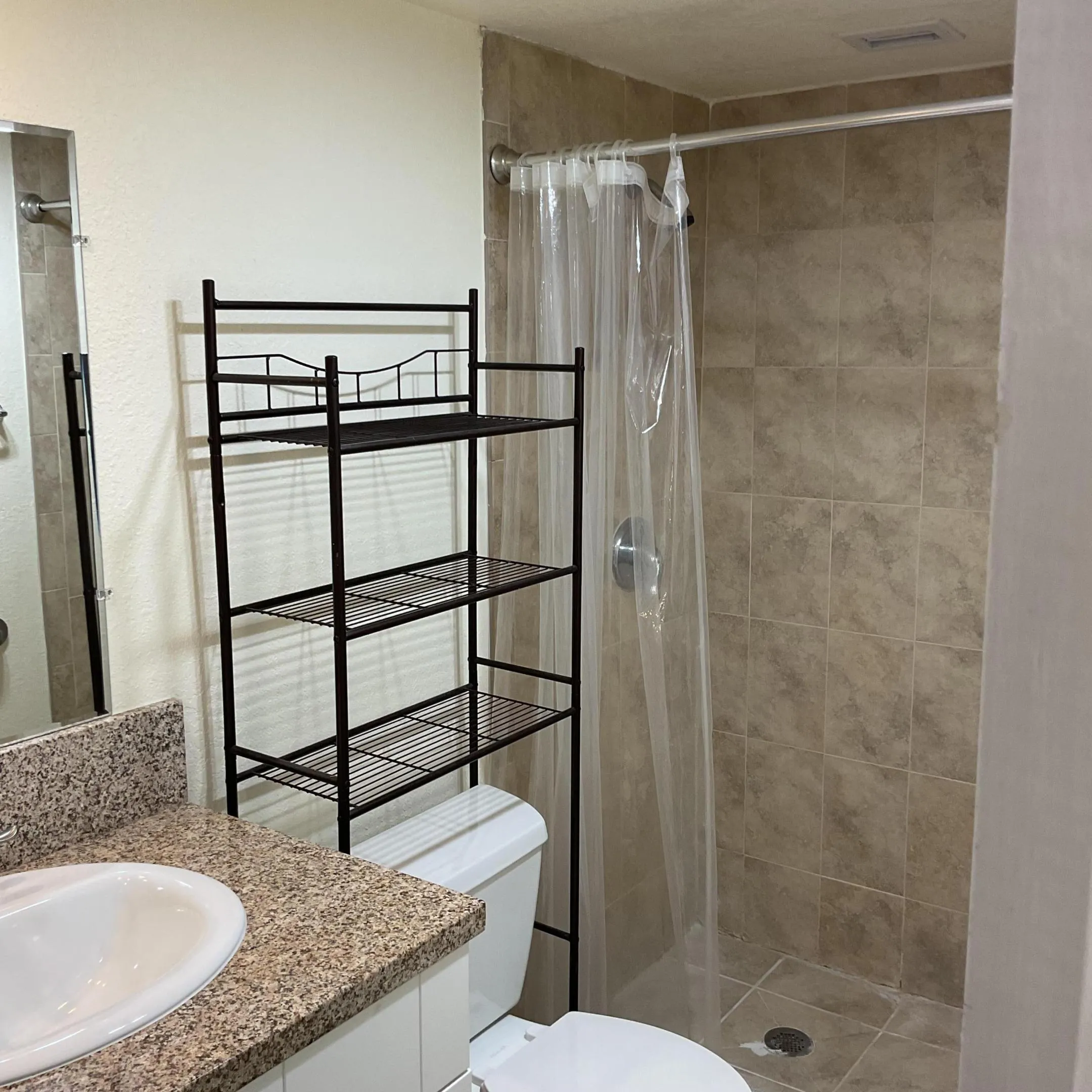 2ND BEDROOM ENSUITE