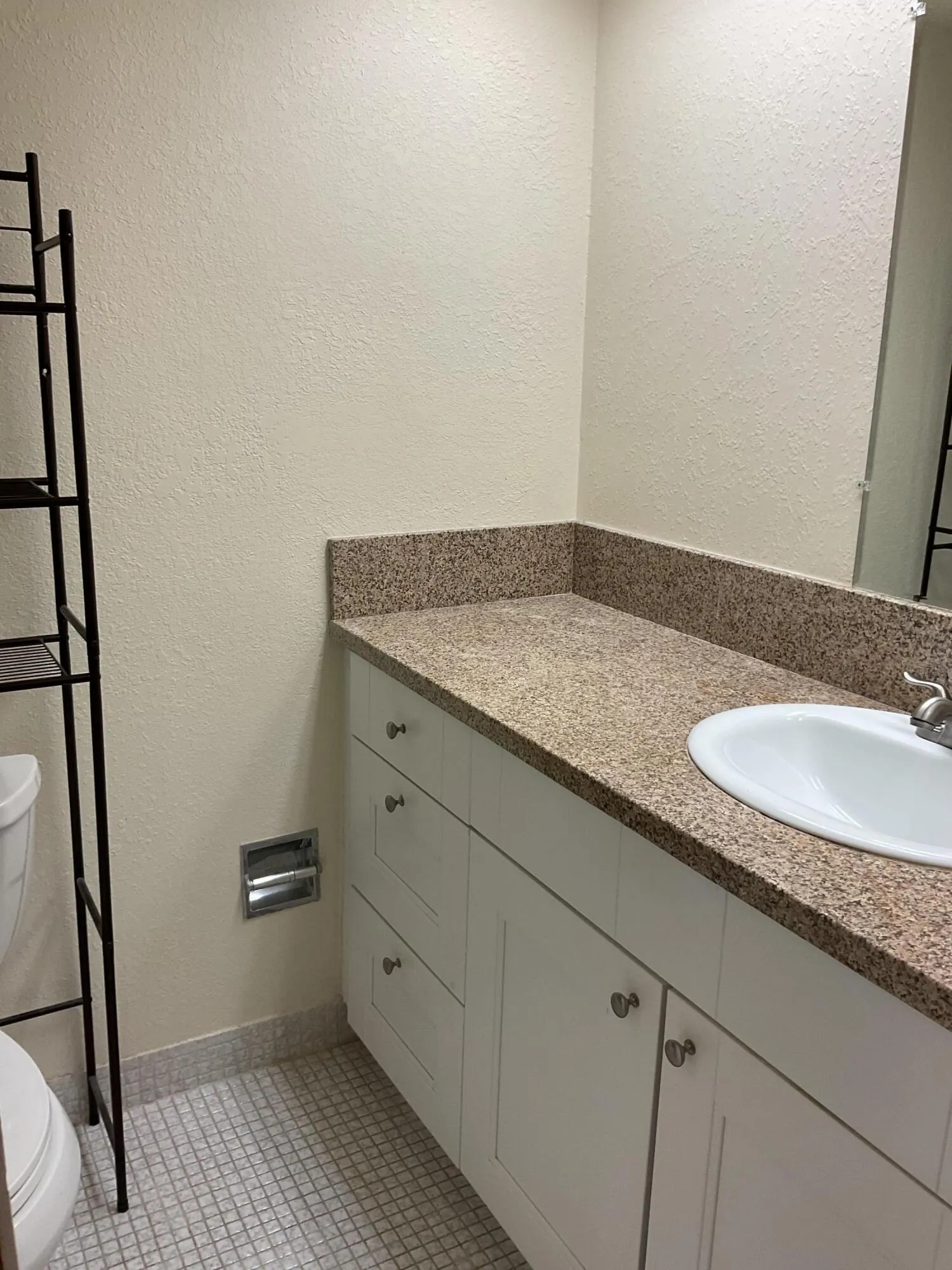 MASTER ENSUITE