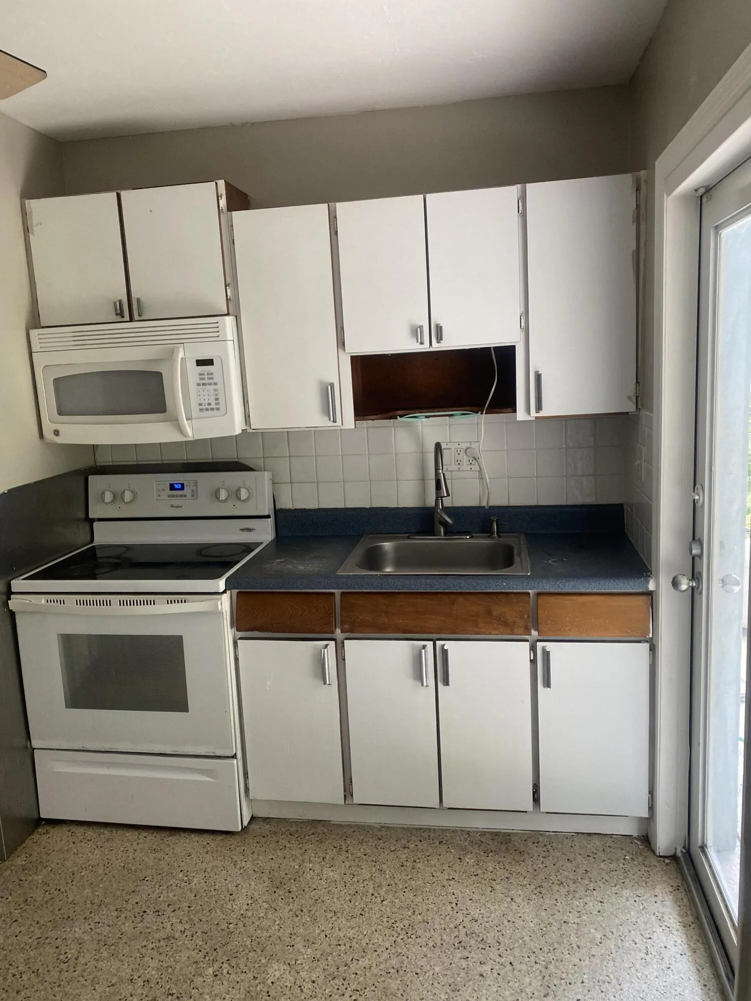 kitchen2