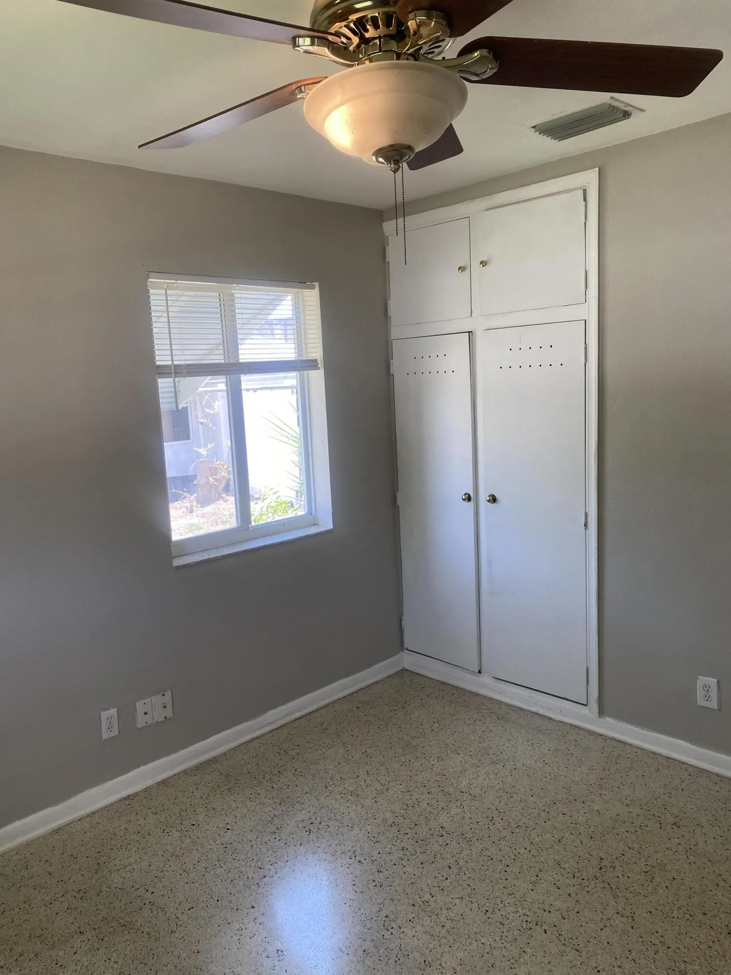 bedroom 2-2