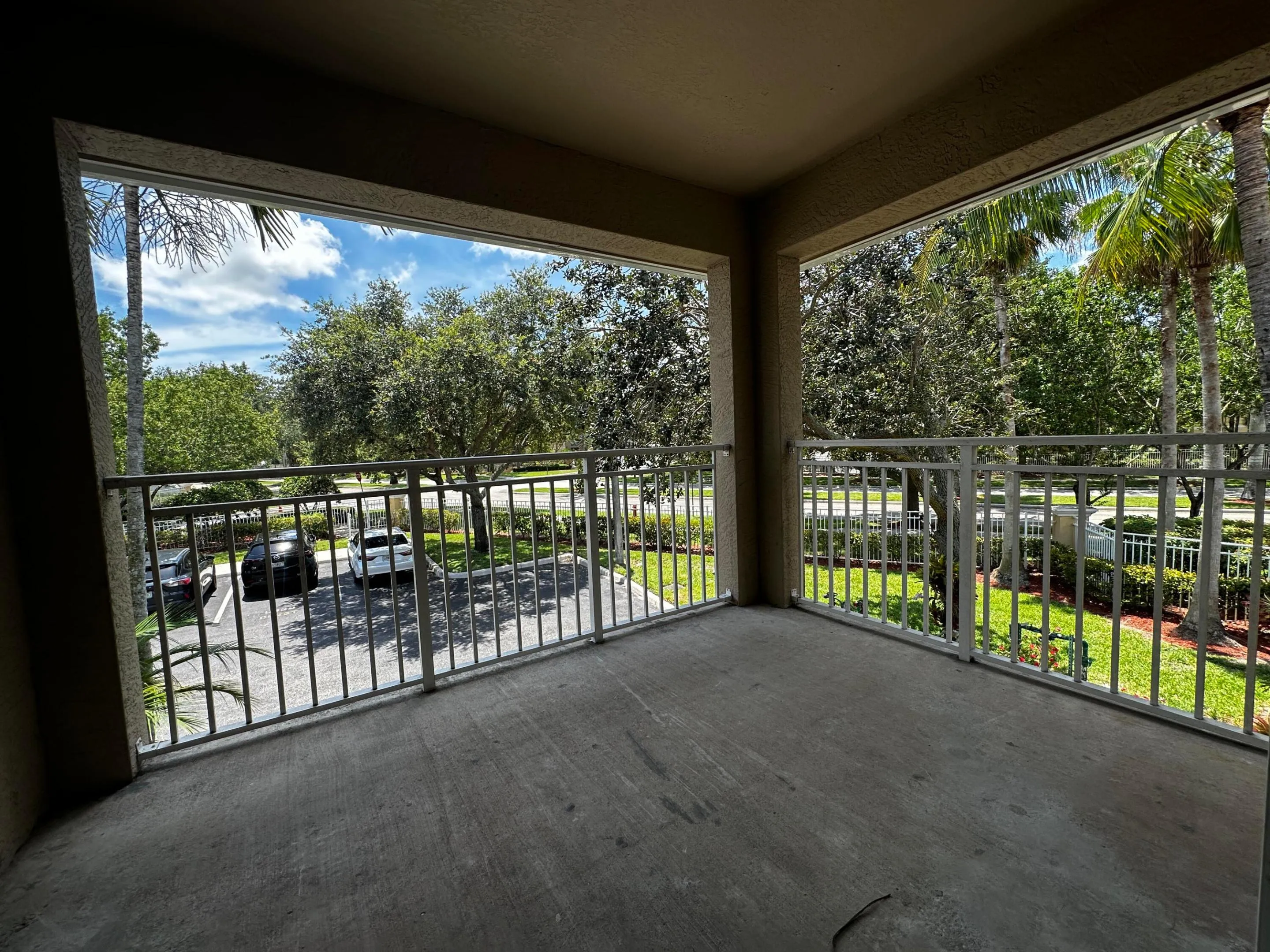 Huge covered balcony
