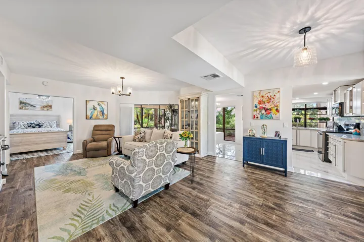 111 Waterview Dr-15