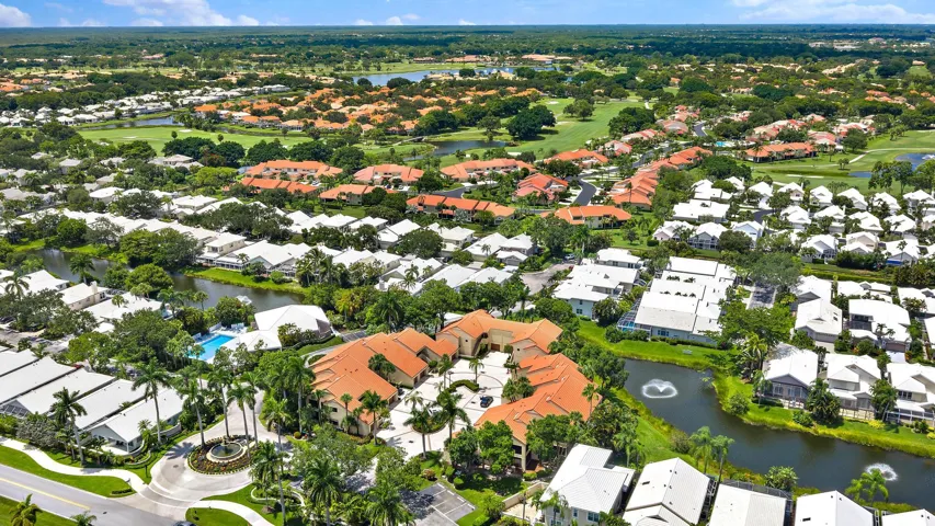 111 Waterview Dr-31