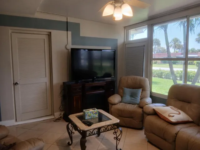 Florida Room 1