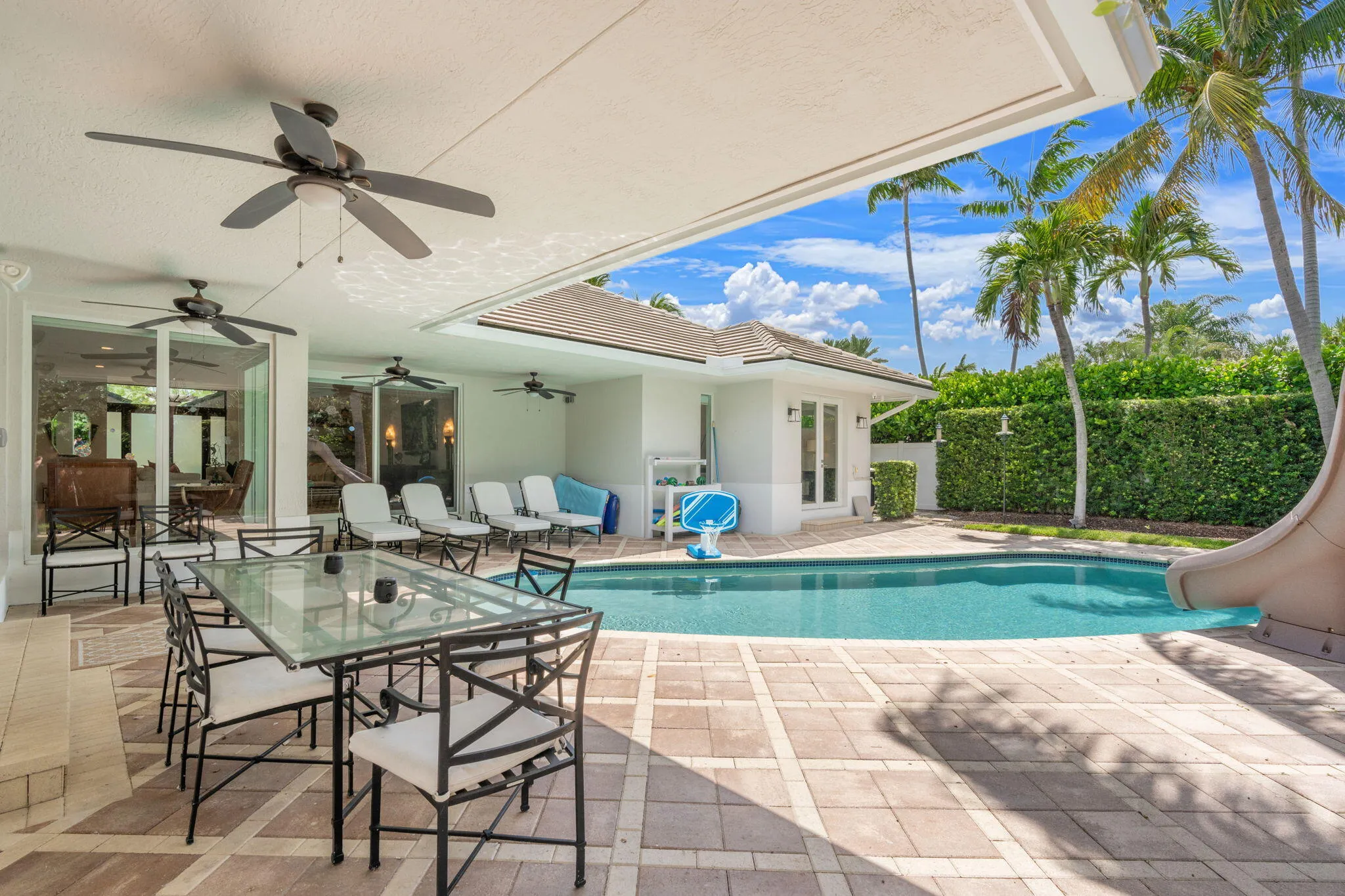 12-web-or-mls-2517 NE 13th St, Fort Laud