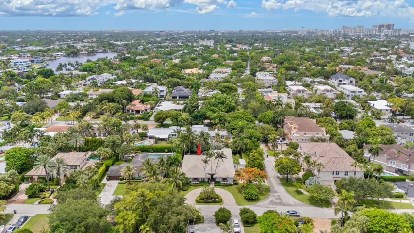 54-web-or-mls-2517 NE 13th St, Fort Laud