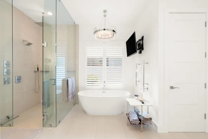 35-web-or-mls-2517 NE 13th St, Fort Laud
