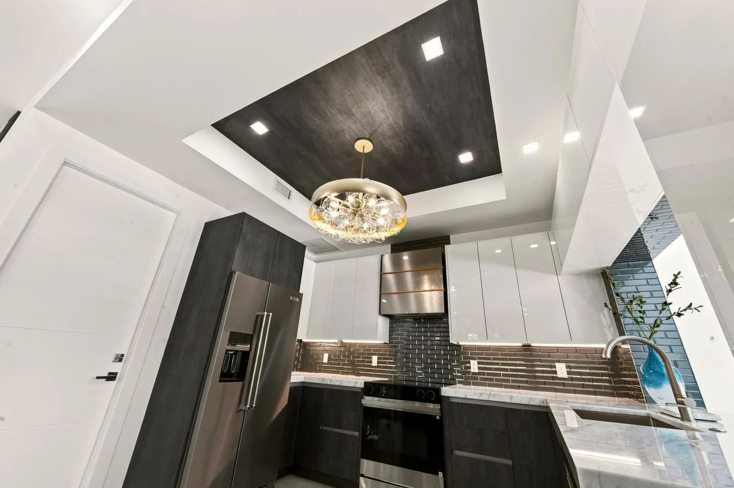 042-004-Kitchen-1500x999