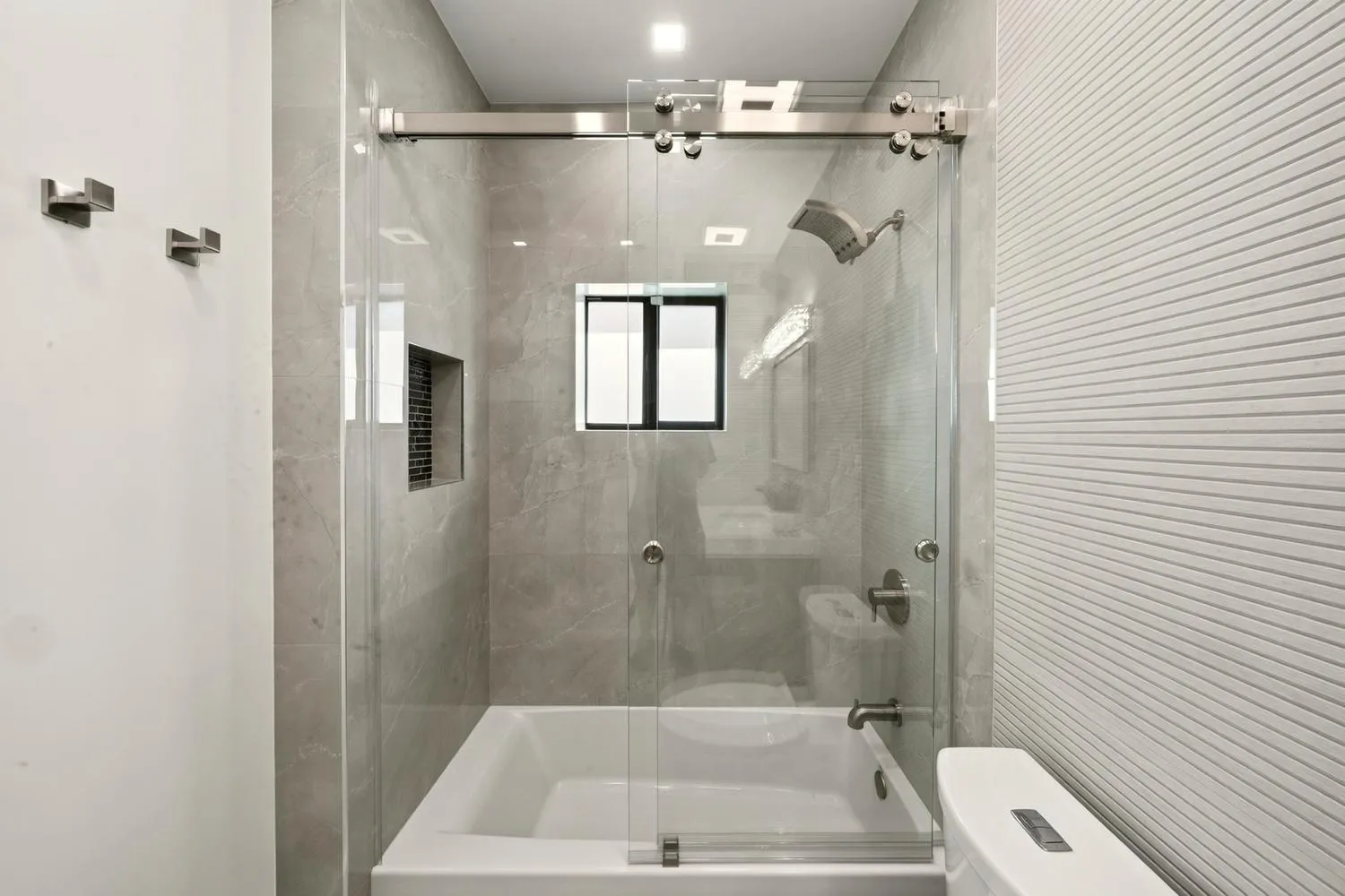 059-048-Bathroom-1500x1000