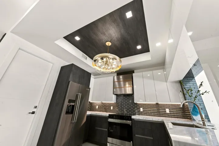042-004-Kitchen-1500x999
