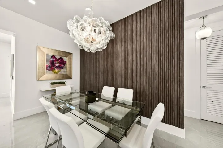 032-042-Dining Room-1500x999