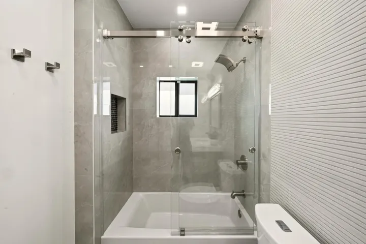 059-048-Bathroom-1500x1000