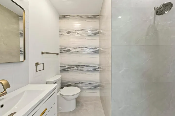057-040-Bathroom-1500x997