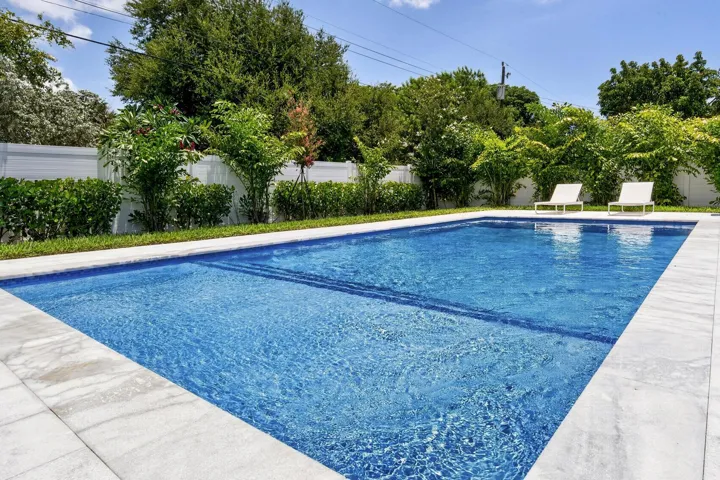 016-070-Pool-1500x1000