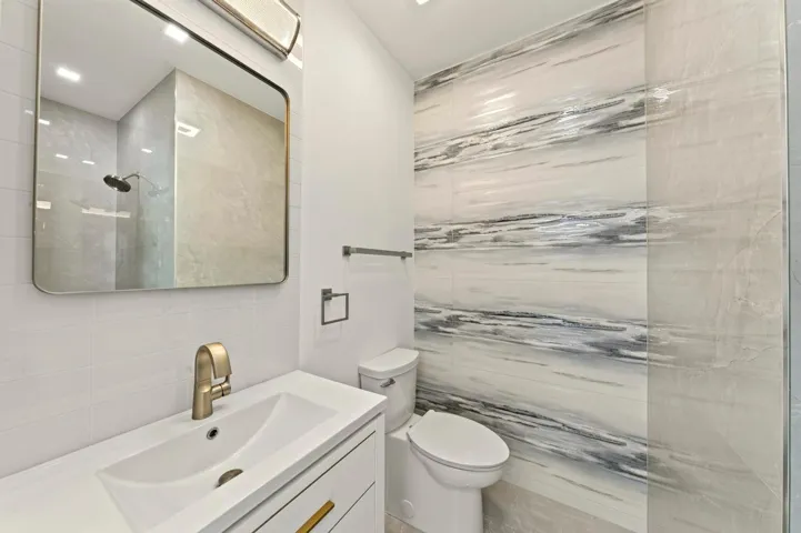 055-026-Bathroom-1500x998