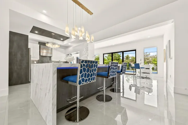039-058-KitchenEating Area-1500x1000