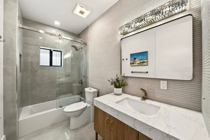 058-031-Bathroom-1500x999